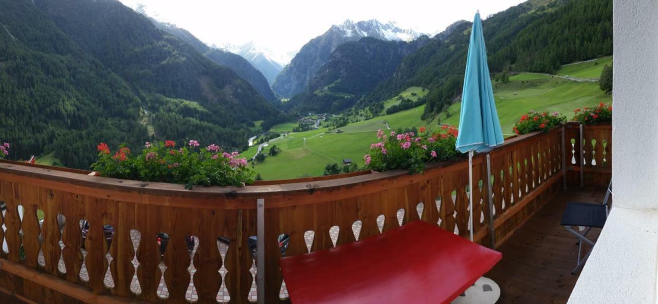 Haus Bergblick Apartamento Prägraten Exterior foto