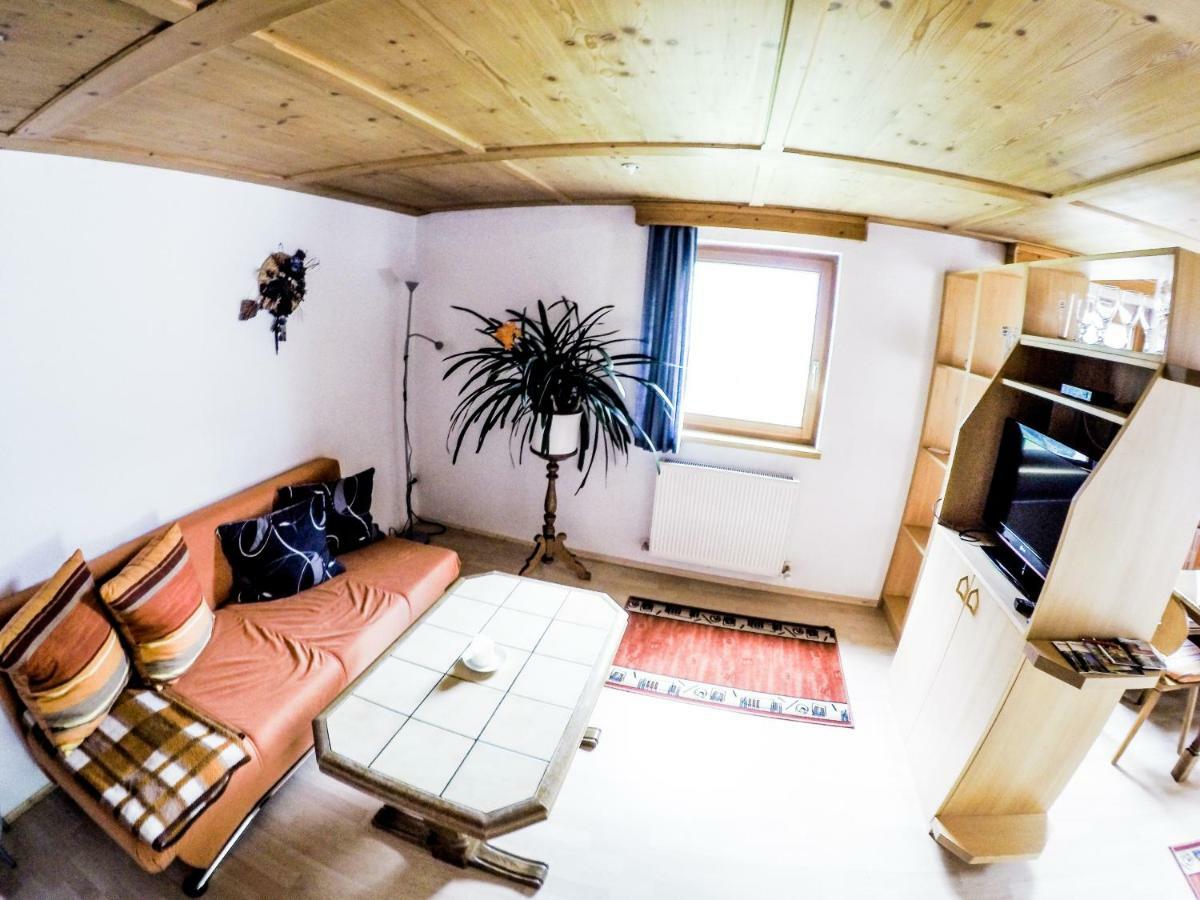 Haus Bergblick Apartamento Prägraten Exterior foto